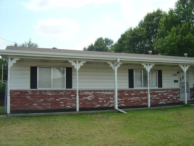 property at 2146 E Bennett St