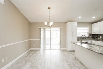 2767 Muscatello St in Orlando, FL - Building Photo - Building Photo