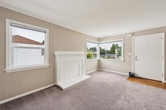 7710 29th Ave NW in Seattle, WA - Building Photo - Building Photo