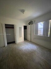 121 NE 169th Terrace in North Miami Beach, FL - Building Photo - Building Photo