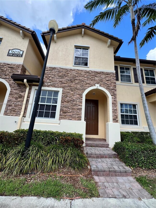 9031 SW 227th St in Cutler Bay, FL - Building Photo - Building Photo