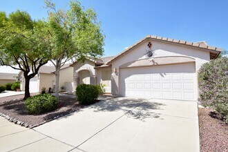 10239 E Gray Hawk Dr in Tucson, AZ - Building Photo - Building Photo