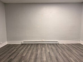 211 5th St in Ellwood City, PA - Foto de edificio - Building Photo