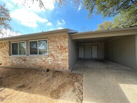 5404 Lishill Cove in Austin, TX - Building Photo