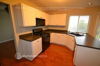 2521 Stanton Cir in Lake In The Hills, IL - Building Photo - Building Photo
