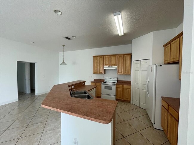 61 Buttonworth Dr in Palm Coast, FL - Building Photo - Building Photo