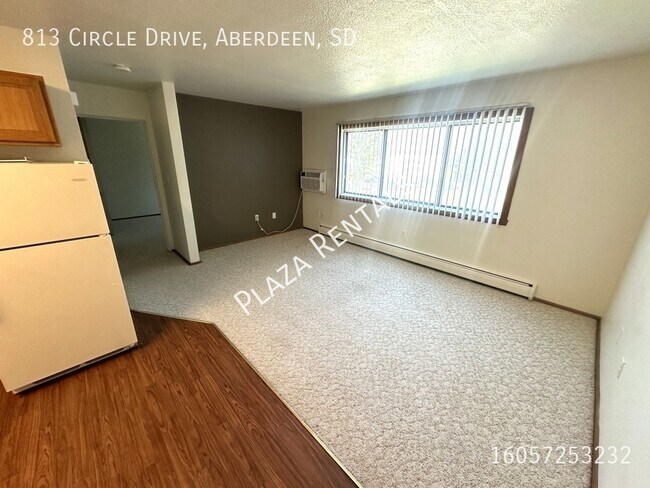 2104 3rd Ave SE-Unit -4 in Aberdeen, SD - Building Photo - Building Photo