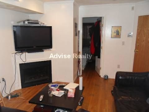 5 Wiget St-Unit -# 2 in Boston, MA - Building Photo - Building Photo