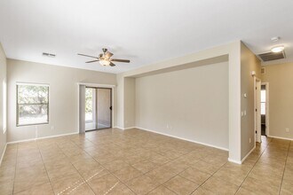 1322 E Linda Dr in Casa Grande, AZ - Building Photo - Building Photo