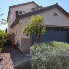 7318 Brisbane Hills St in Las Vegas, NV - Foto de edificio - Building Photo