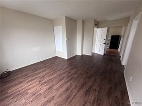 2140 Kenmore Ave in Buffalo, NY - Building Photo - Building Photo
