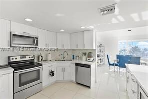 5255 Collins Ave, Unit # 3D in Miami Beach, FL - Foto de edificio