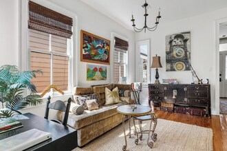 246 Ashley Ave in Charleston, SC - Building Photo - Building Photo