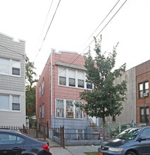 779 Logan St in Brooklyn, NY - Building Photo - Building Photo