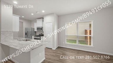 5120 Tuhaye Dr in Houston, TX - Building Photo - Building Photo