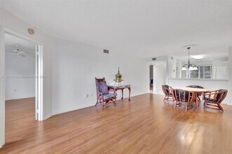 7711 Trent Dr in Tamarac, FL - Building Photo - Building Photo