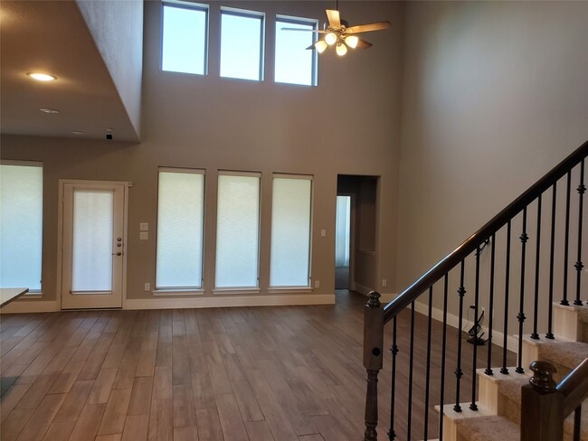 property at 2338 Cherrywood Ct