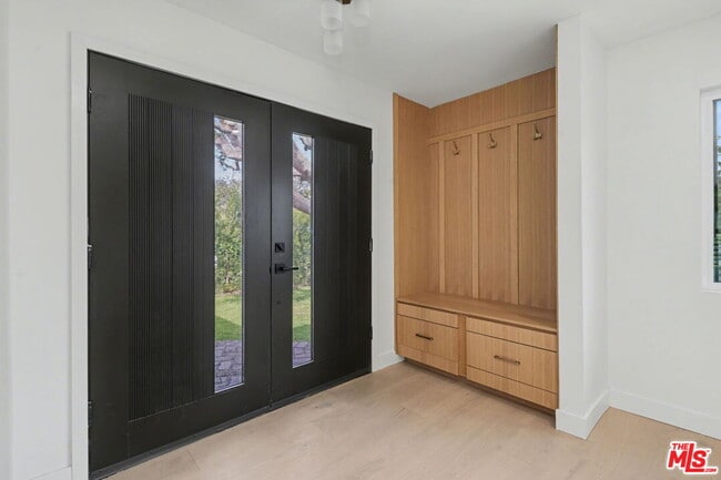 2831 Overland Ave in Los Angeles, CA - Building Photo - Building Photo