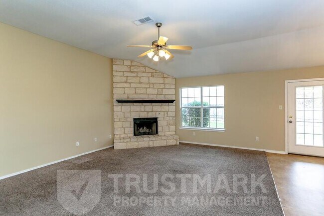5406 Shawn Dr in Killeen, TX - Building Photo - Building Photo