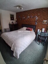 18 Mead St, Unit 2A in Boston, MA - Building Photo - Building Photo