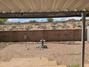 6936 Skylar Dr NE in Rio Rancho, NM - Foto de edificio - Building Photo