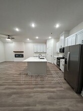 7001 E Sugarloaf St in Siloam Springs, AR - Building Photo - Building Photo