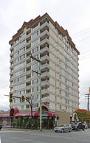 Gordon Towers in Maple Ridge, BC - Building Photo