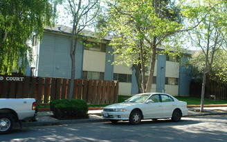 4580 Eggers Dr Apartments