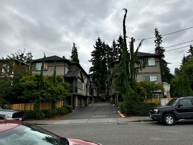 7117 Rainier Dr in Everett, WA - Building Photo - Building Photo
