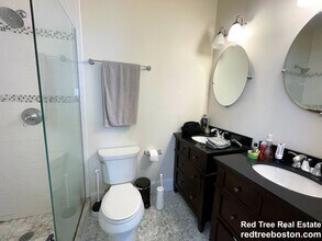 1 Larose Pl in Boston, MA - Building Photo - Building Photo