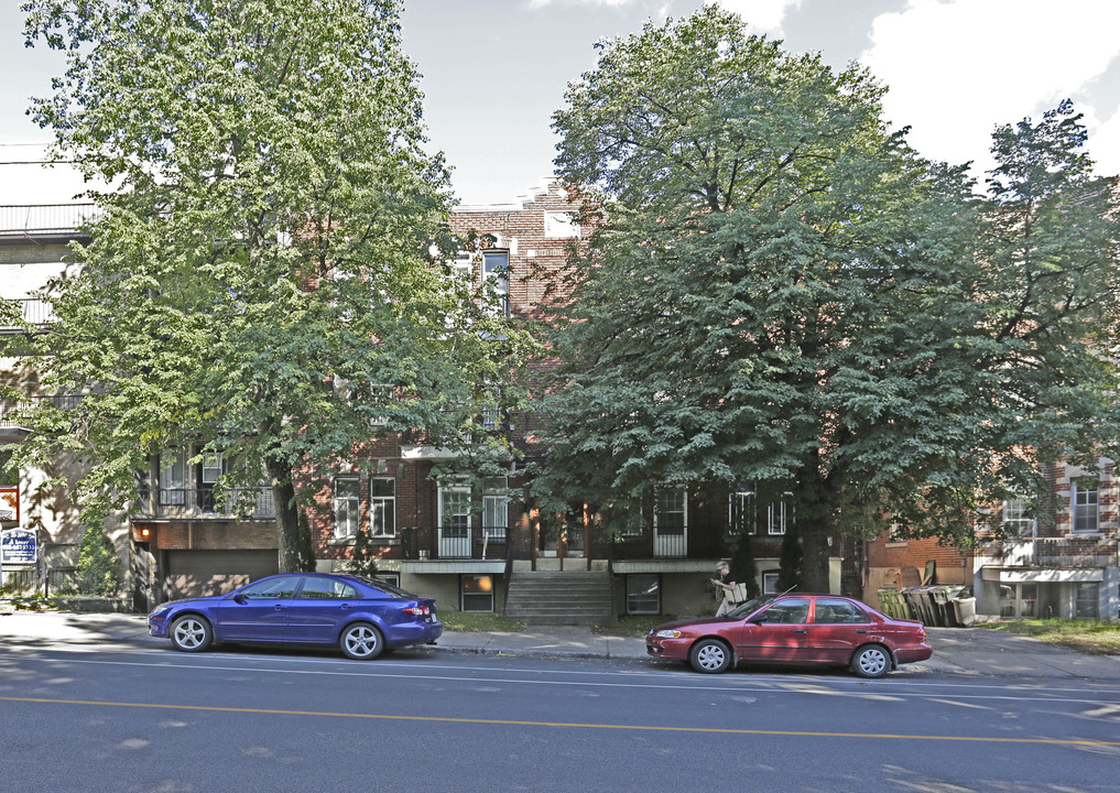 3202 Édouard-Montpetit in Montréal, QC - Building Photo