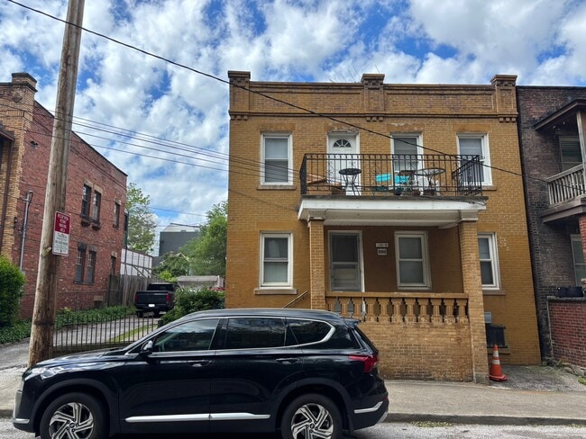 12010 Paul Ave, Unit 2 in Cleveland, OH - Building Photo - Building Photo