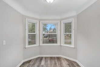 1320 Washington Ave in Lincoln Park, MI - Building Photo - Building Photo