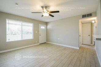 17202 N 15th Ave in Phoenix, AZ - Building Photo - Building Photo