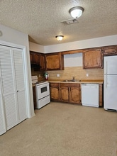 44176 Simpson Pl, Unit B in Hammond, LA - Foto de edificio - Building Photo