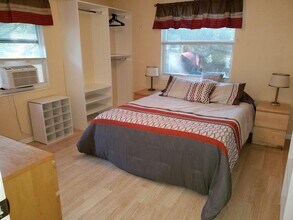 1032 E Rd in Loxahatchee Groves, FL - Building Photo - Building Photo