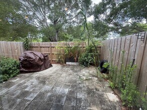 2317 SE 10th St in Homestead, FL - Building Photo - Building Photo