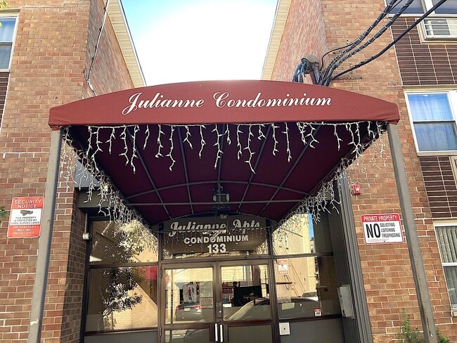 133 33rd St in Union City, NJ - Foto de edificio - Building Photo