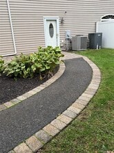 38 Chelsea Dr in Mount Sinai, NY - Building Photo - Building Photo