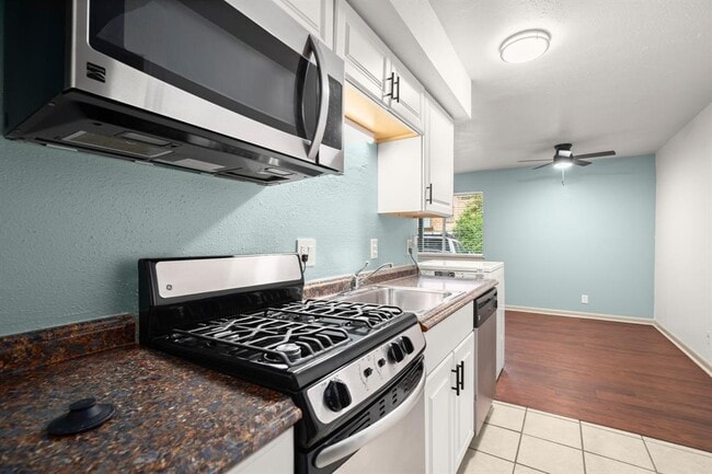 property at 1010 W 23rd St