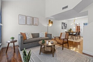 708 S 1st St, Unit ID1422350P in Austin, TX - Building Photo