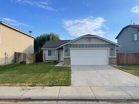 13710 Key west St. in Caldwell, ID - Building Photo