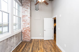 Crescendo Loft Apartments in Buffalo, NY - Building Photo - Interior Photo