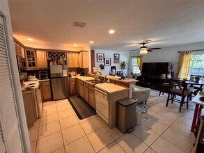 1200 W Las Olas Blvd in Fort Lauderdale, FL - Building Photo - Building Photo