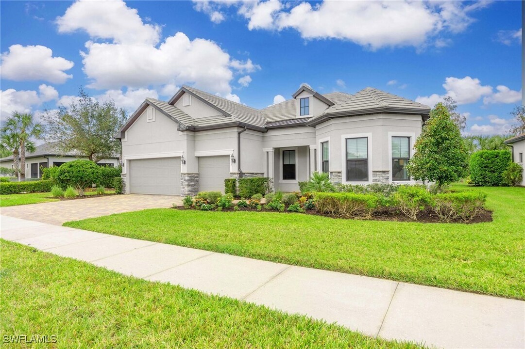 9309 Surfbird Ct in Naples, FL - Foto de edificio