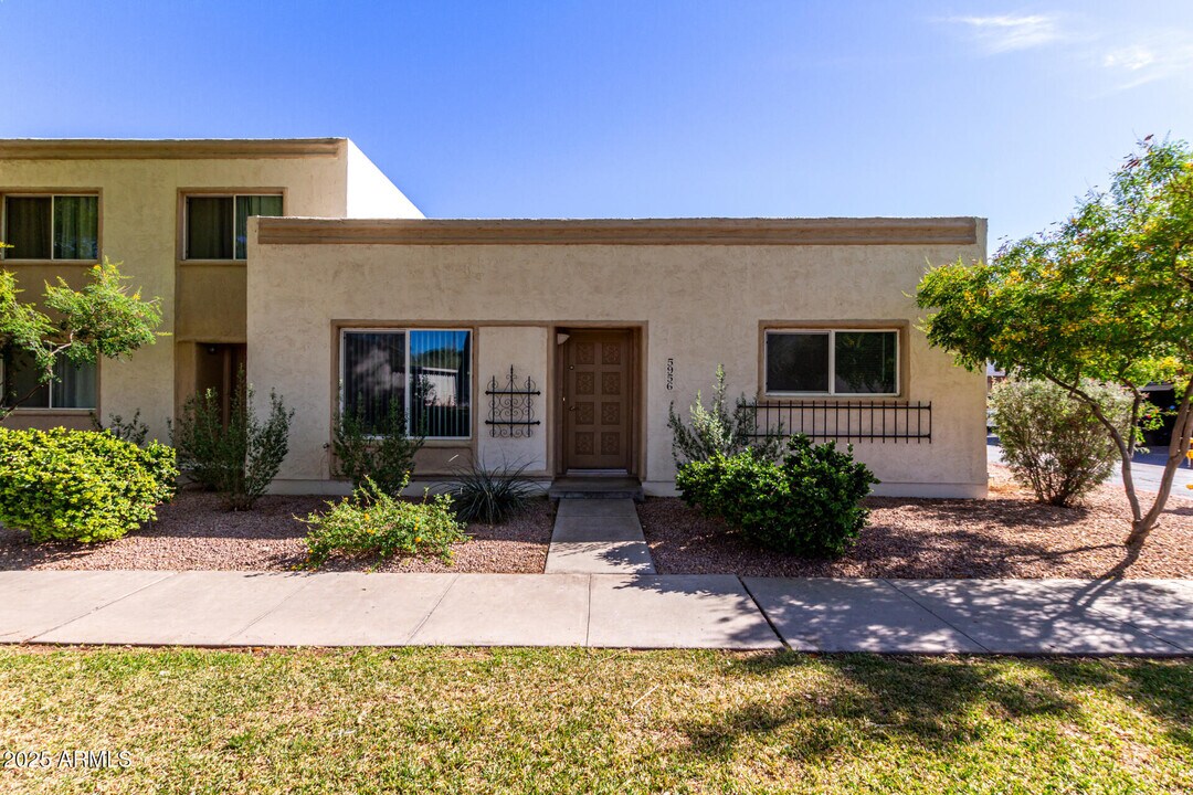 5956 N 83rd St in Scottsdale, AZ - Building Photo
