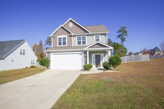 354 Turriff Way in Cameron, NC - Foto de edificio - Building Photo