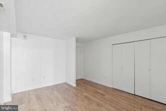 1420 Locust St in Philadelphia, PA - Foto de edificio - Building Photo