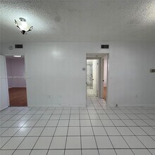 6980 NW 173rd Dr in Hialeah, FL - Building Photo - Building Photo