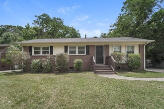 4700 Hidden Valley Rd in Charlotte, NC - Building Photo - Building Photo